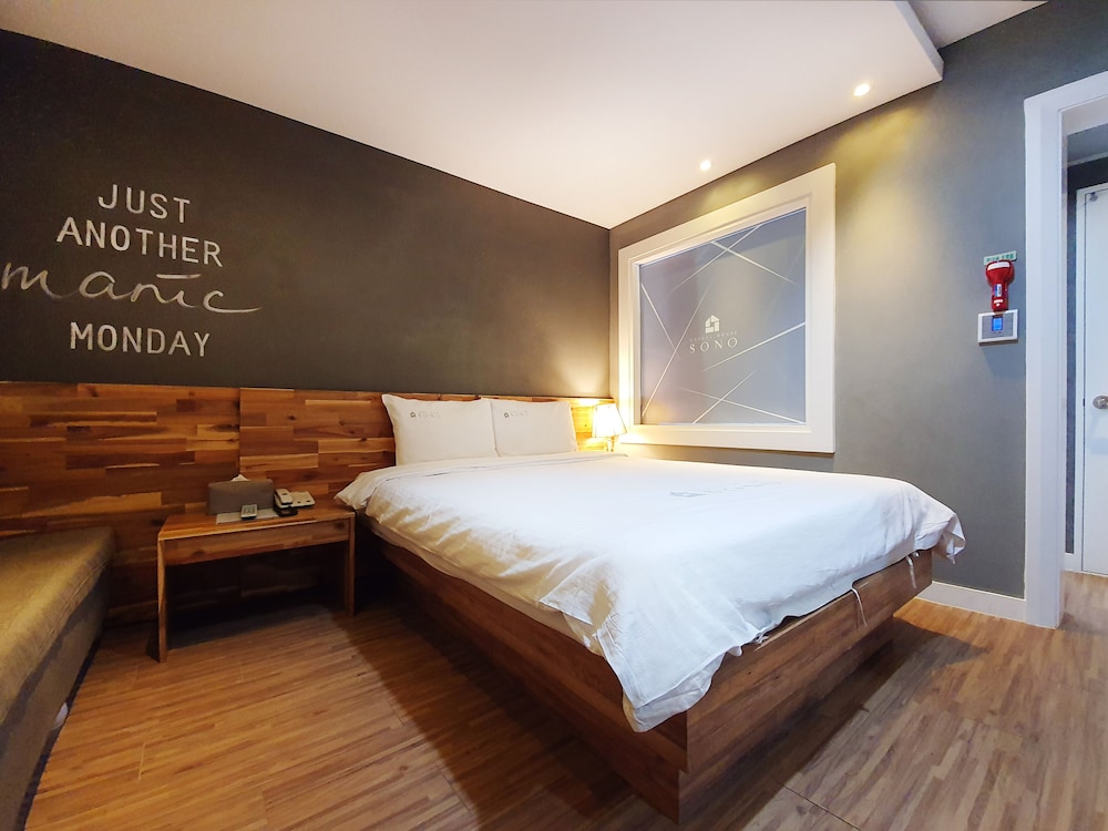 STANDARD, DOUBLE BED