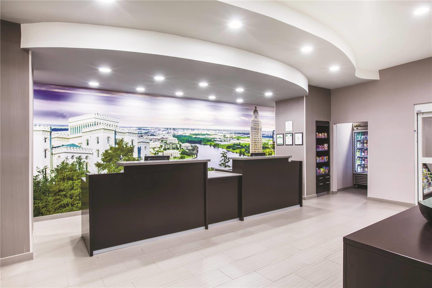 La Quinta Inn & Suites by Wyndham Baton Rouge Denham Springs 3/44