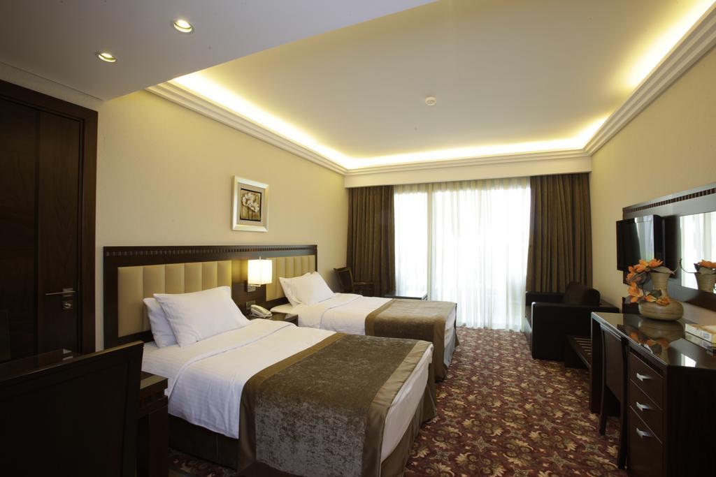 Lancaster Suites Raouche 18/38