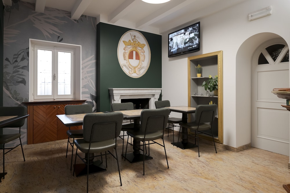 Hotel Ungheria Varese 1946 36/50