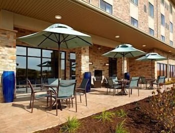 Hawthorn Suites By Wyndham Wheeling At the Highlands 24/45