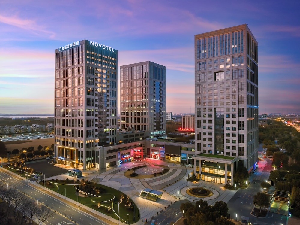 Novotel Kunshan Yangcheng Lake 4/60