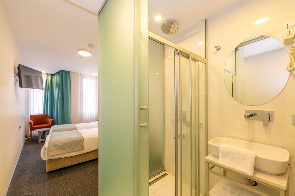 Hotel V Plus Taksim 18/70