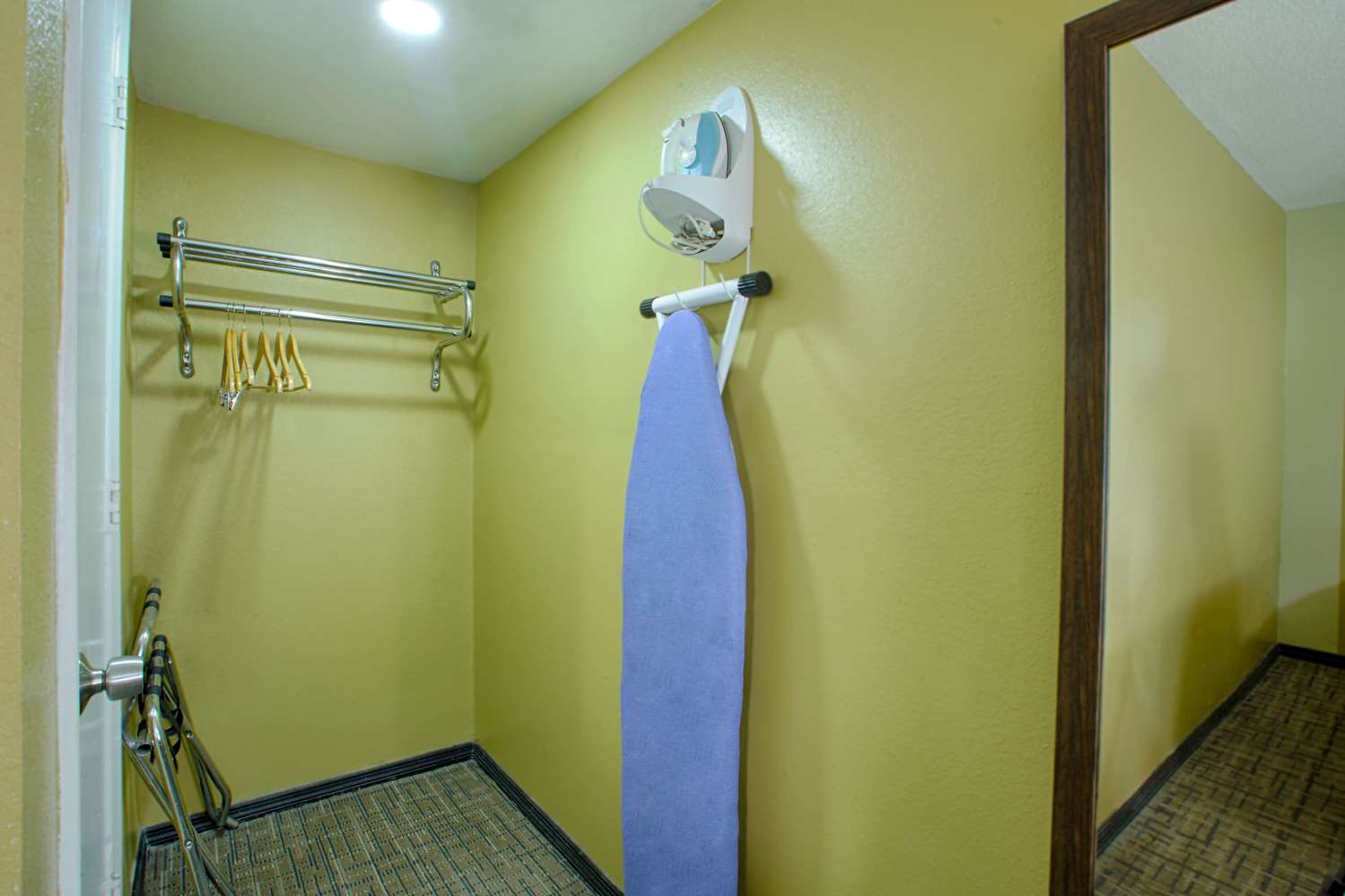 Travelodge by Wyndham Phoenix Downtown 32/47