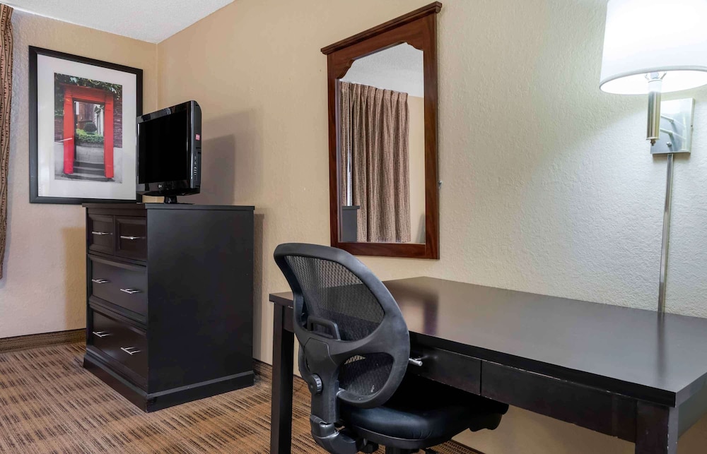 Extended Stay America Select Suites - Jacksonville - Lenoir Avenue East 46/57