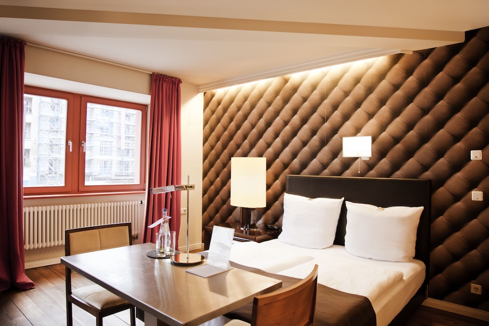 Hotel Adele 34/69