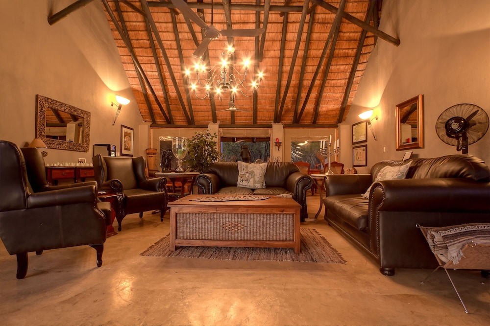 Mvuradona Safari Lodge 18/50