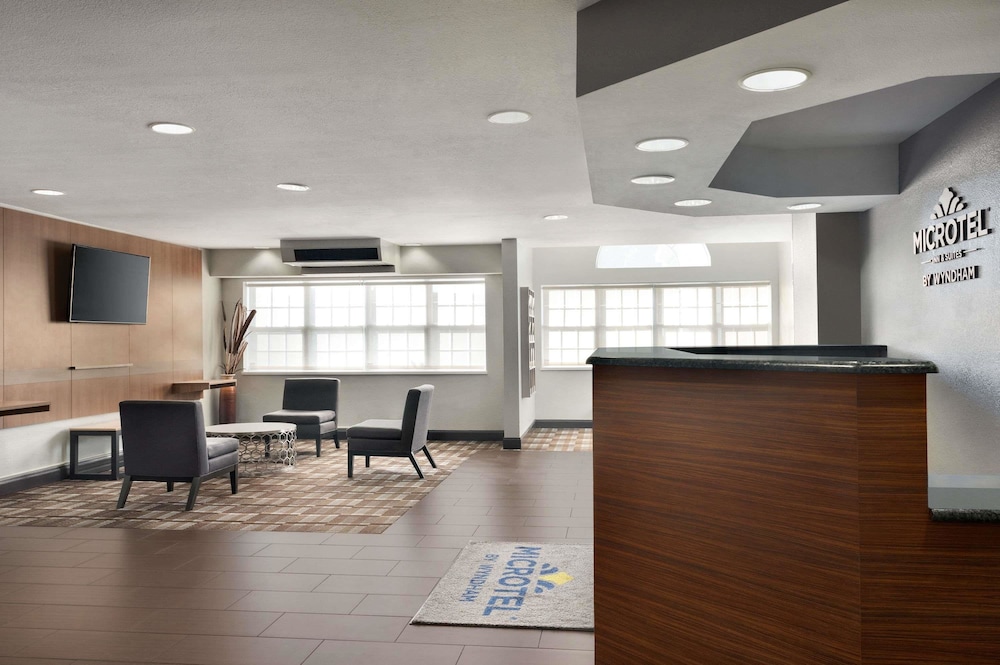 Microtel Inn and Suites by Wyndham Baton Rouge 1/13