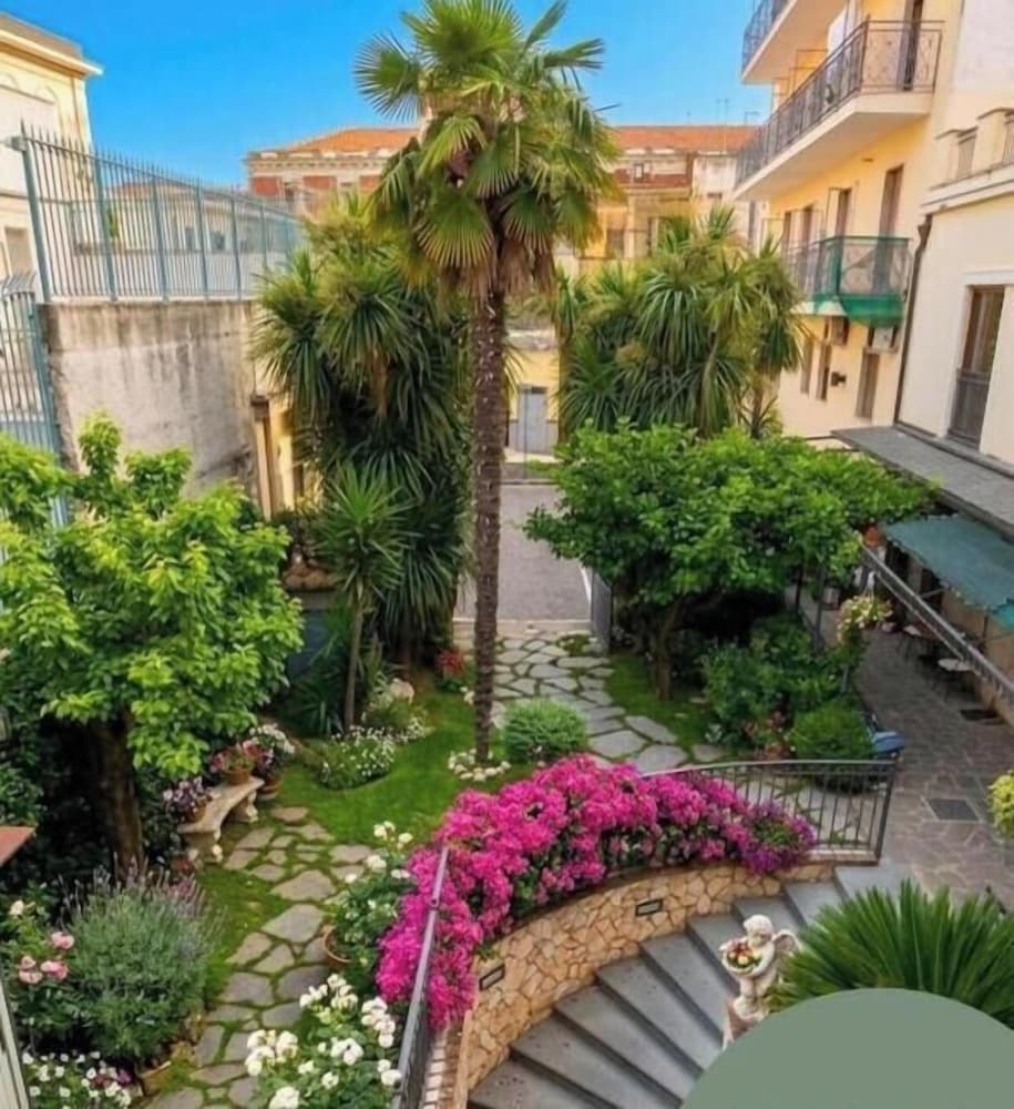 Albergo Pace 67/74