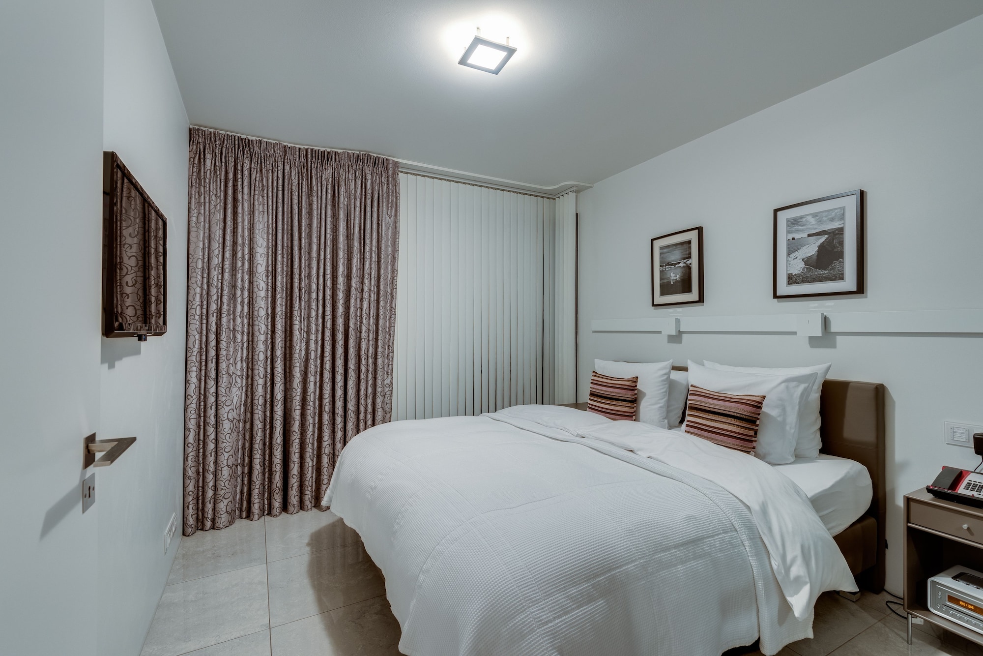SUITE, BALCONY