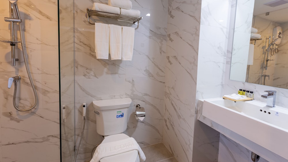 B2 Rayong Boutique and Budget Hotel 30/32