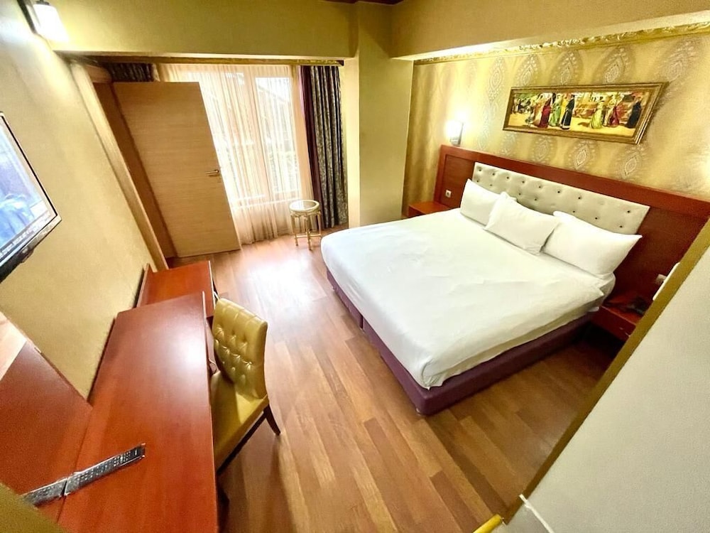 Alrazi Hotel 16/56