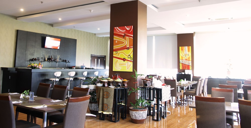 Noola Hotel Cilacap 57/68