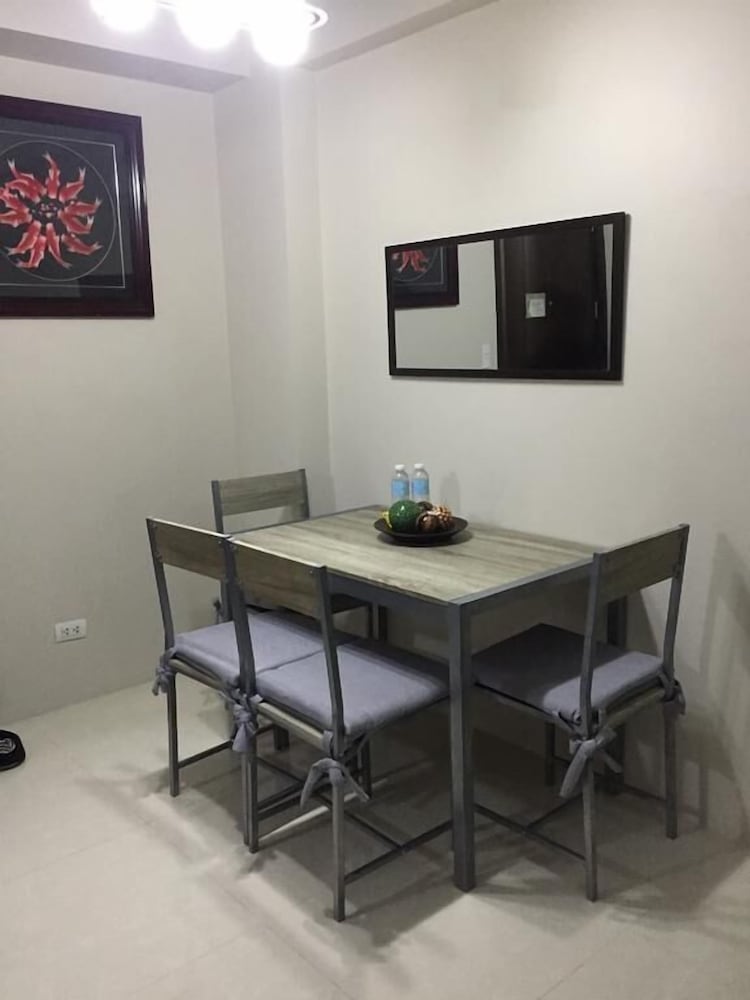 PRS at One Palm Tree Villa near Airport 46/60
