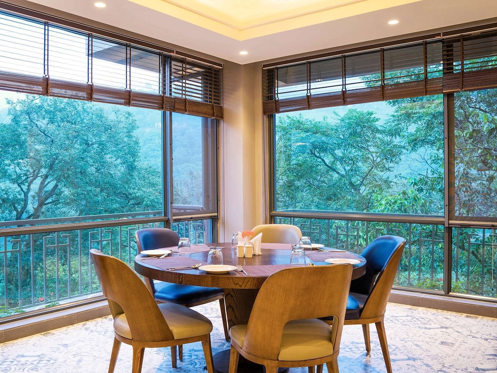 The Rosefinch Sarovar Portico 19/40