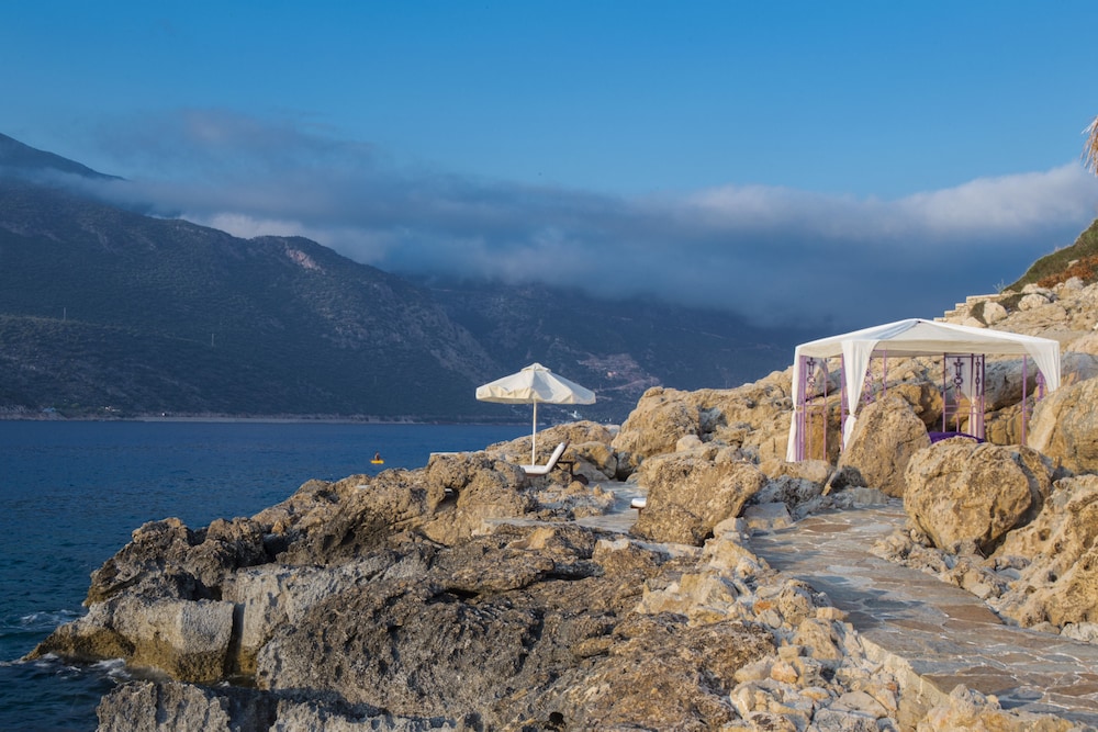Lukka Exclusive Hotel - Adults Only 69/74