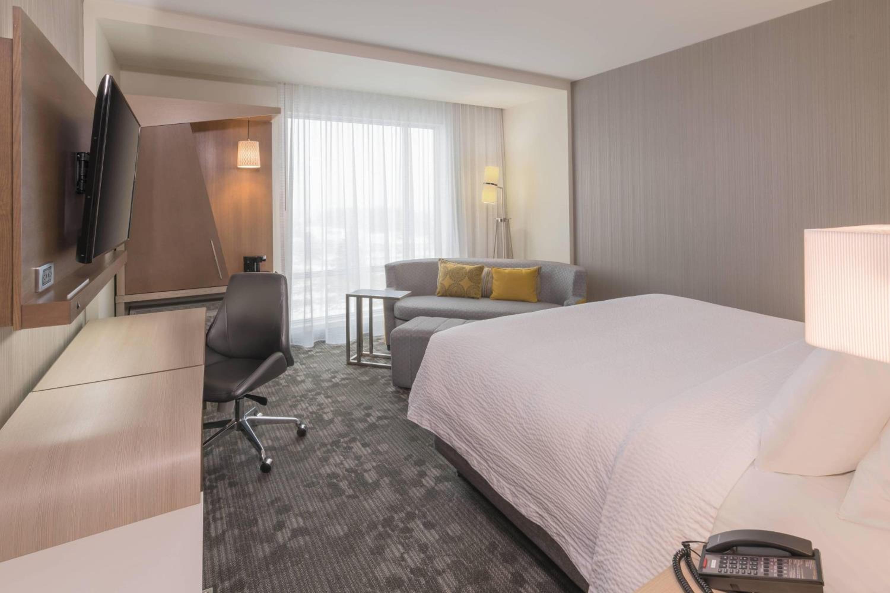Guest Room, King Bed, Partial View, Sofa