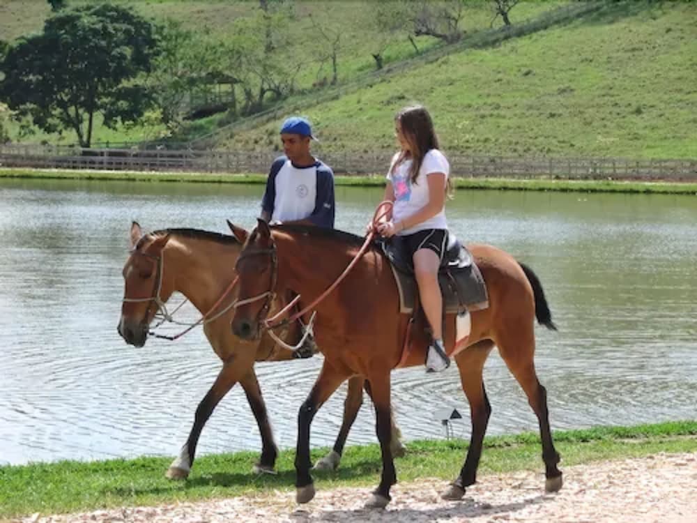 HOTEL FAZENDA VALE DA MANTIQUEIRA 19/72