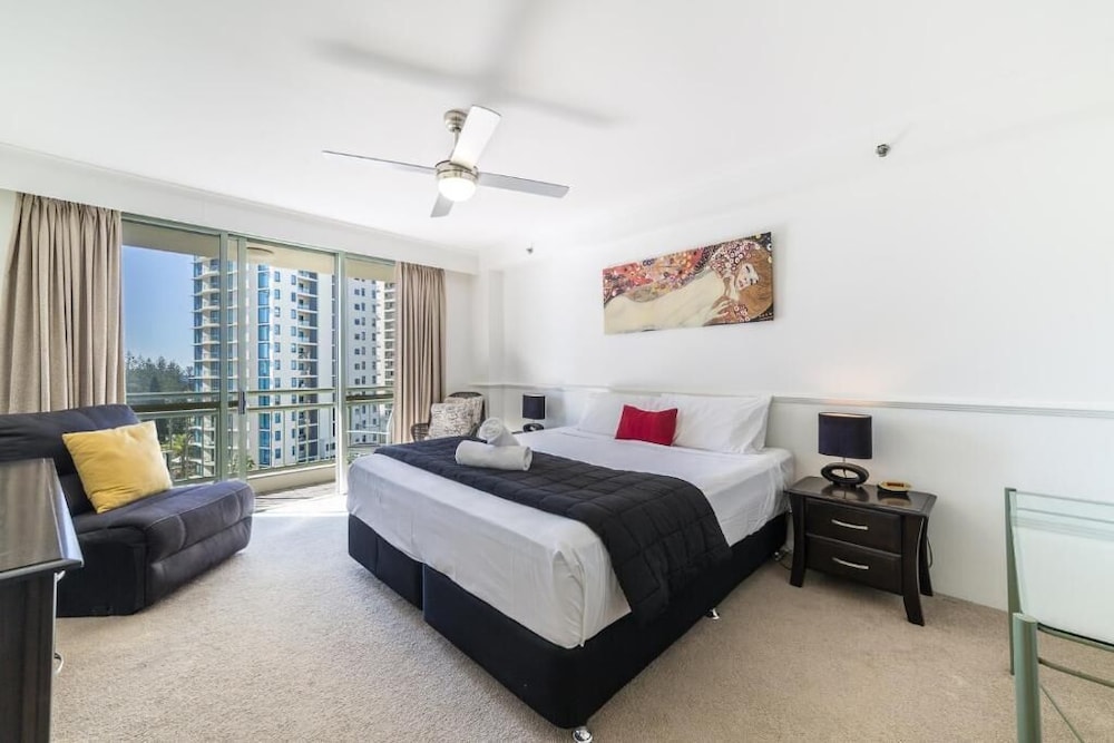 2 BEDROOMS, APARTMENT
