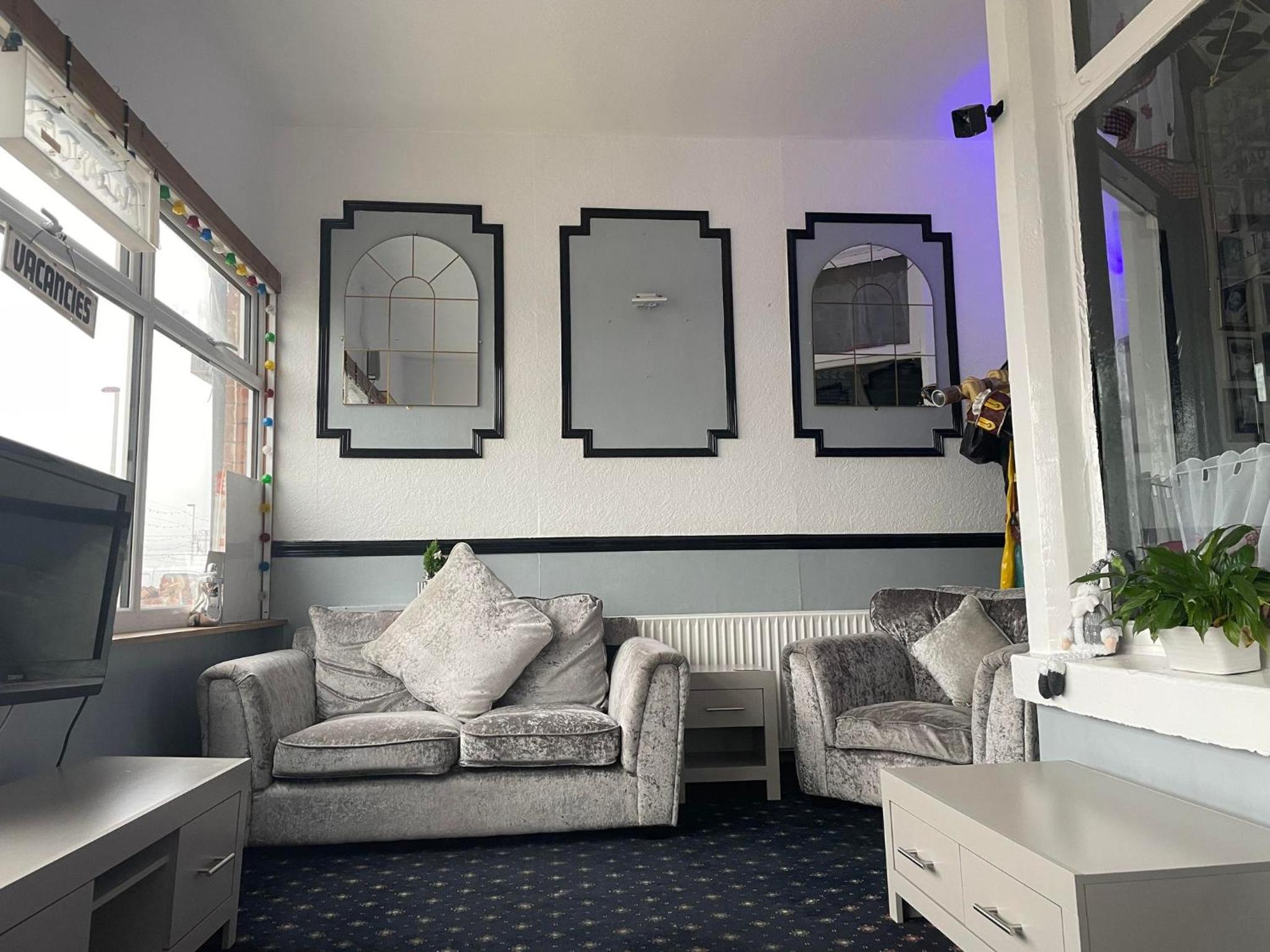 St Albans Hotel - Guest House 15/25