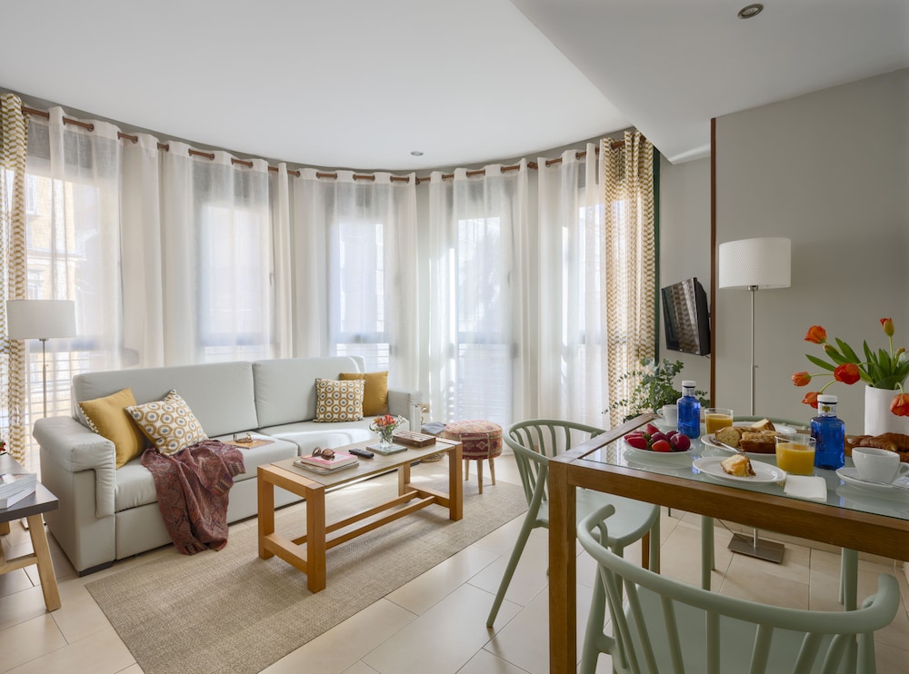 Apartamentos Suites Oficentro 45/72