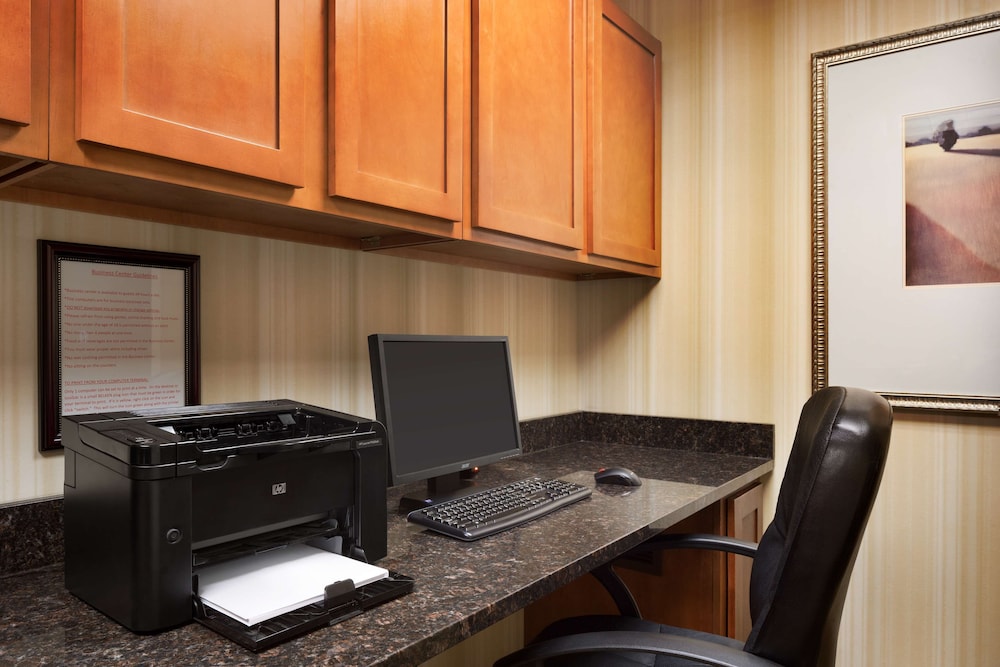 Country Inn & Suites by Radisson, Rossford - Toledo South 23/28
