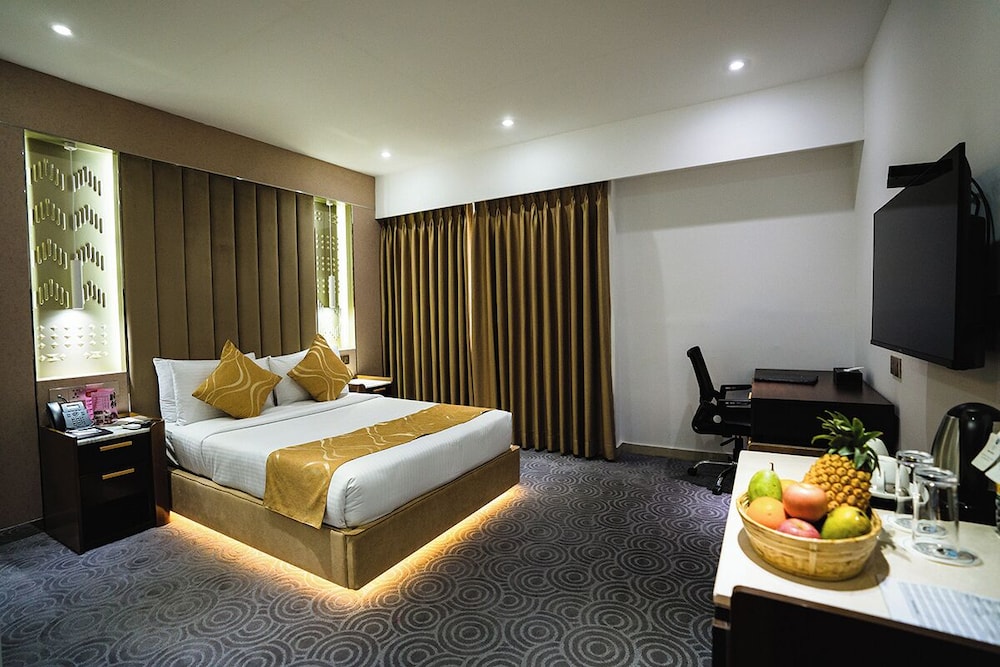 Unique Regency Hotel Dhaka 42/65