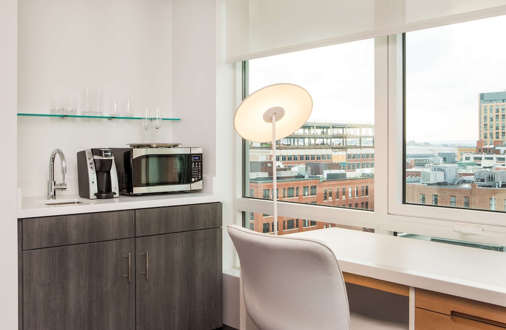 YOTEL Boston, Select by Hilton 63/79