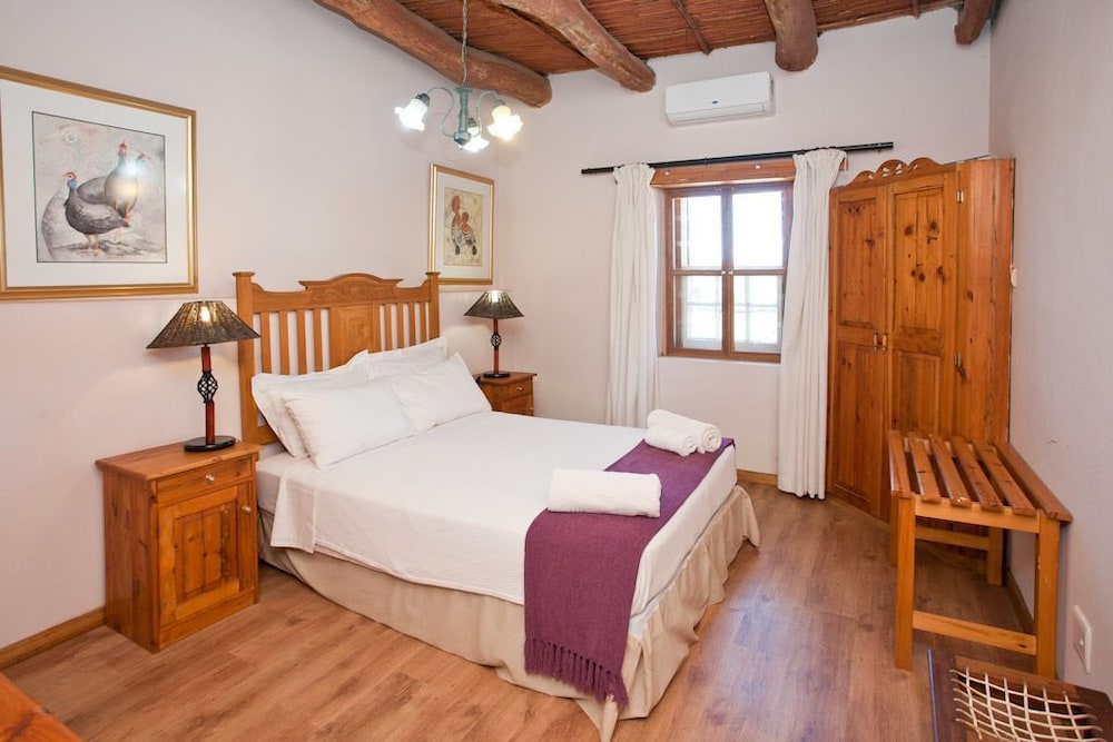 Palace, 1 Double and 1 Single Bed