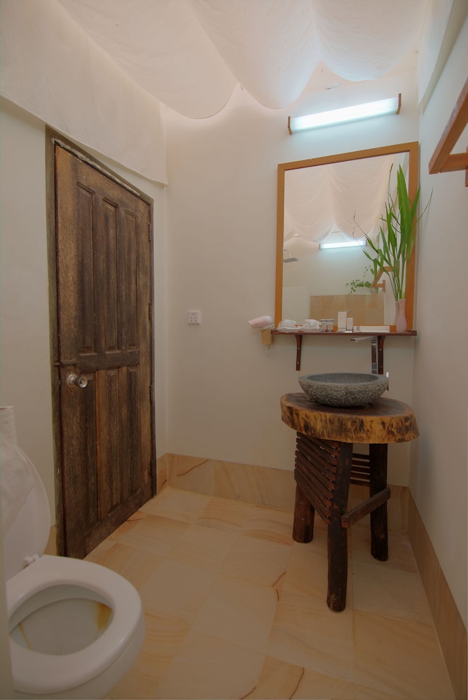 Palm Village Resort Spa 49/50
