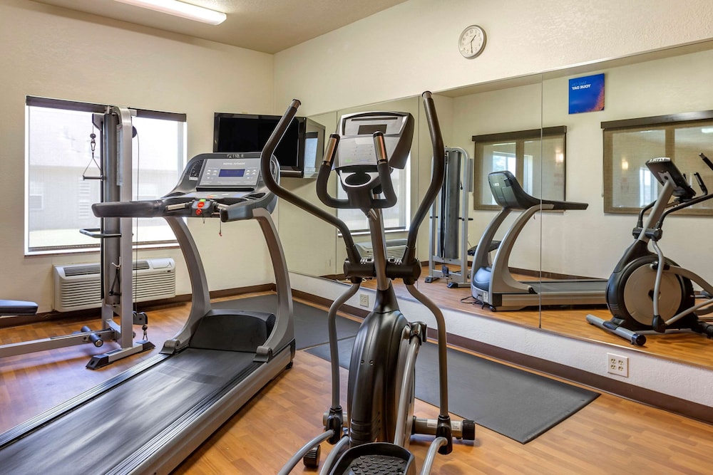 Comfort Suites Jonesboro University Area 12/32