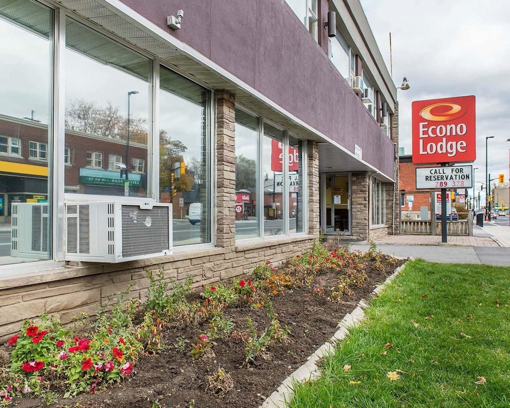 Econo Lodge Downtown Ottawa 5/50