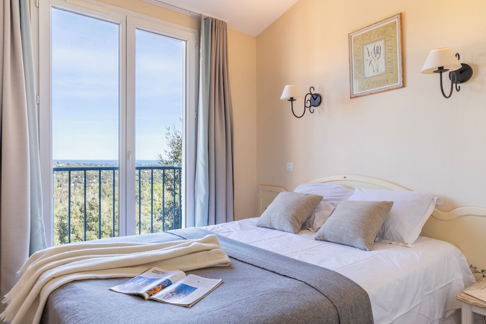 1 Bedroom, Apartment, Bunk Bed, Sea View, 2 Sofa, Balcony or Terrace