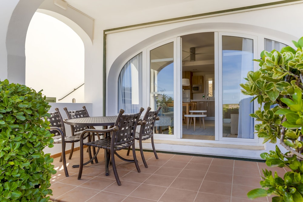 White Sands Beach Club 21/49
