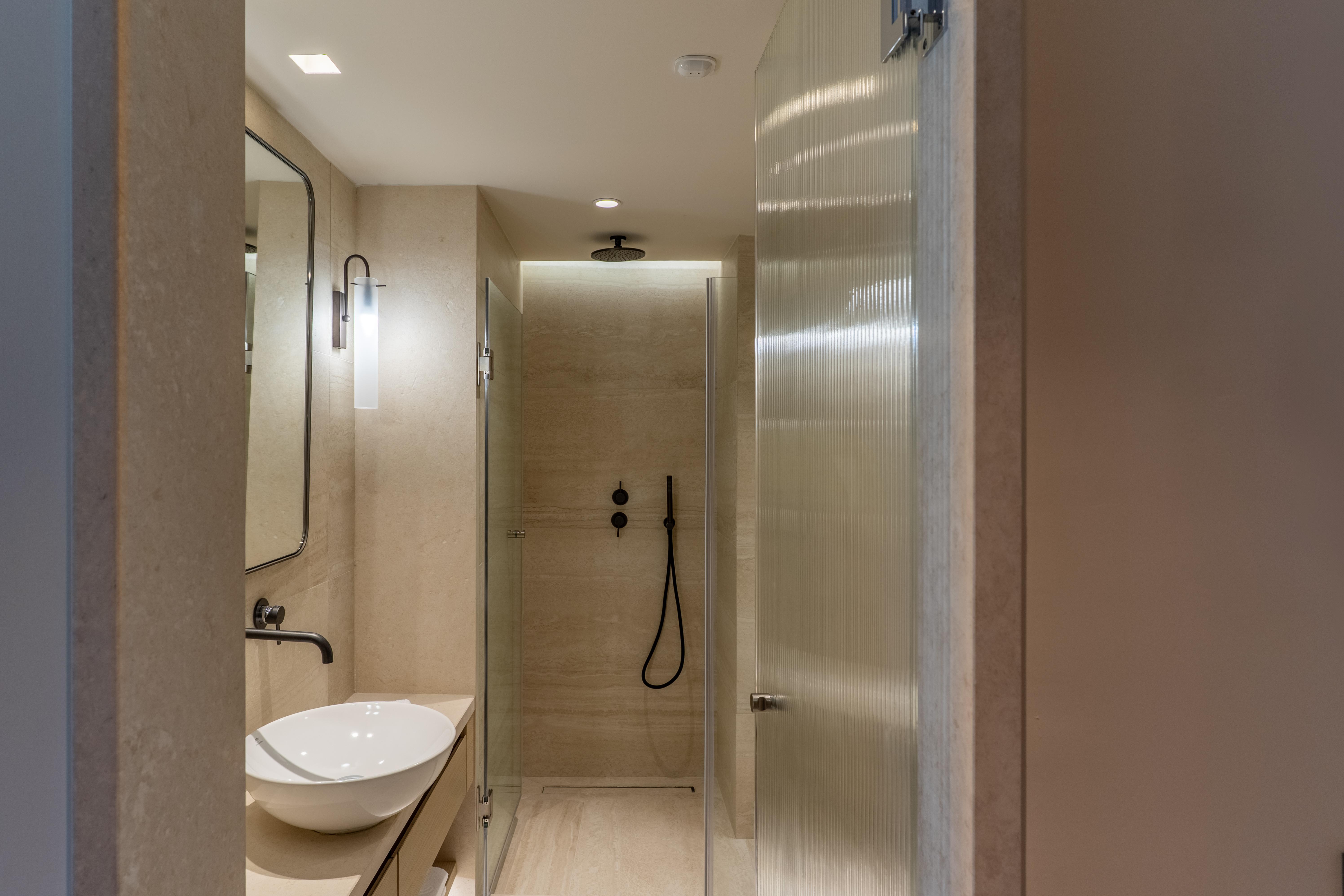 Garden, Premium, Double Bed, Pool View 2/2