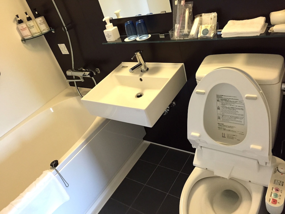 Okinawa NaHaNa Hotel & Spa 50/67