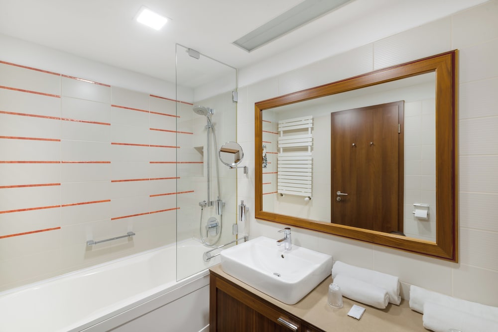 Corso Hotel Pecs 25/29