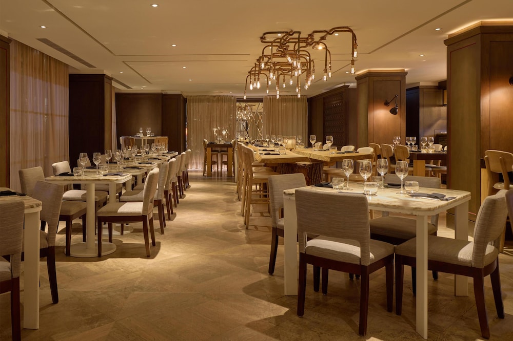 The May Fair Hotel, Mayfair, London 47/63