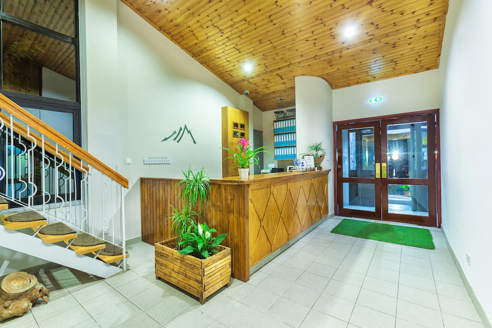 Troodos Hotel 4/50