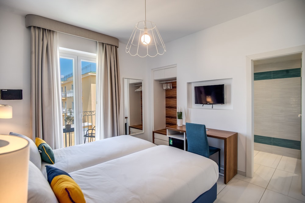 Hotel Florida Sorrento 33/80