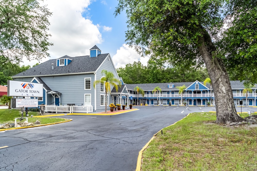 Gator Town Inn 17/25