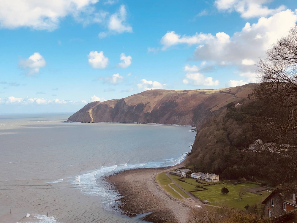 The North Cliff Hotel 48/50