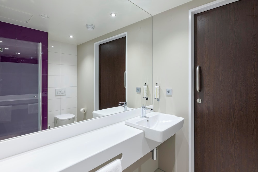 Premier Inn Stuttgart Zuffenhausen 43/44