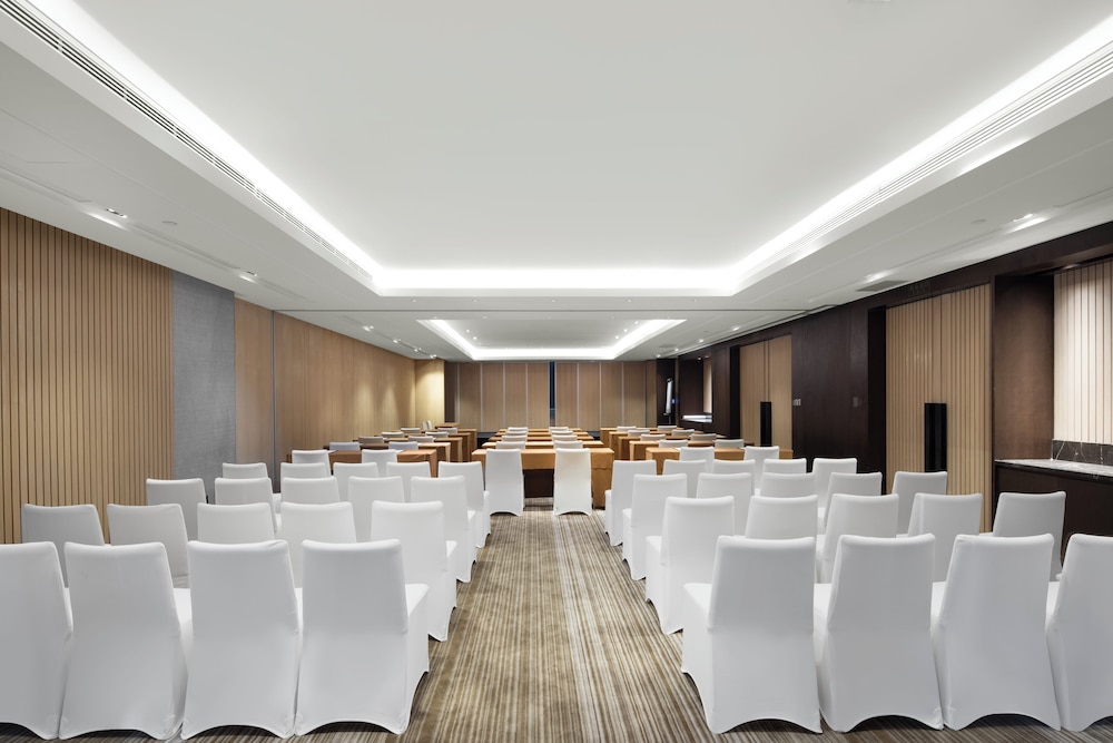 HYATT HOUSE SHANGHAI HONGQIAO CBD 60/66