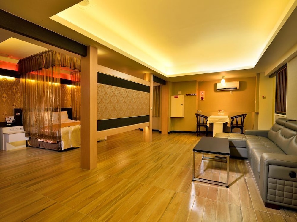 M Garden Business Hotel 26/36