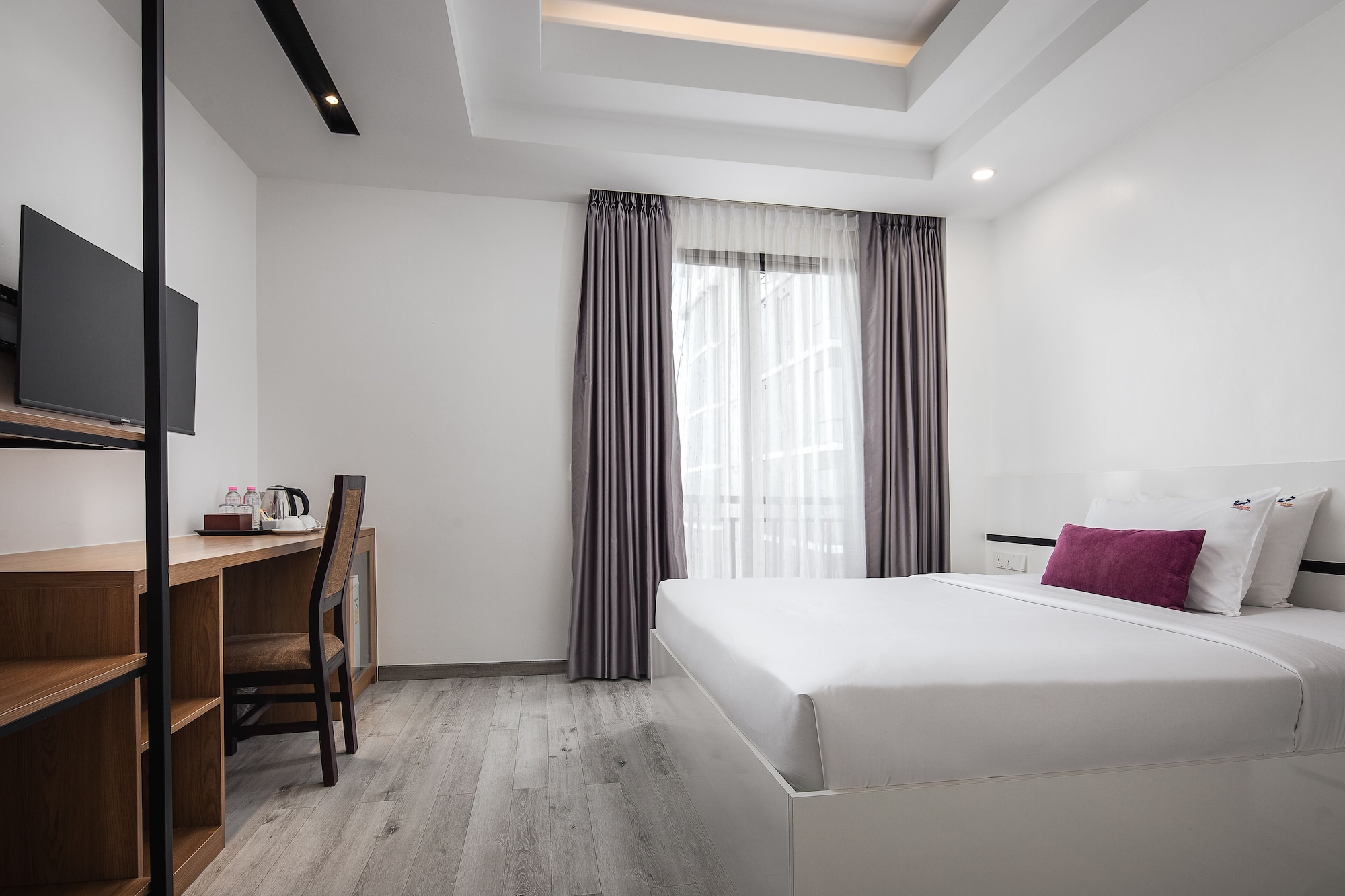 غرفة أساسية ثلاثية بسريرين كوين، KING GRAND BOUTIQUE HOTEL 2/9