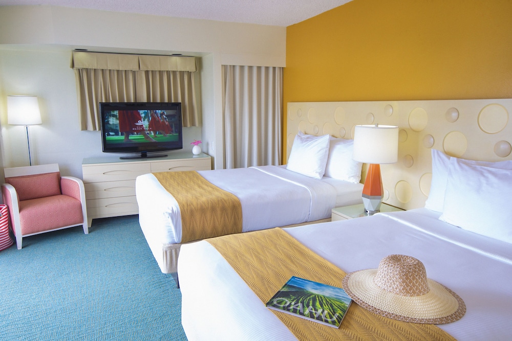 STANDARD, 2 DOUBLE BEDS, MOUNTAIN VIEW