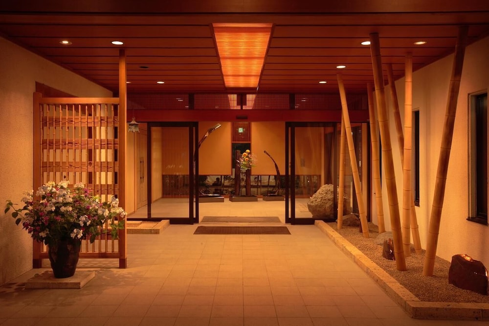Ryokan Sansa Tei 17/44