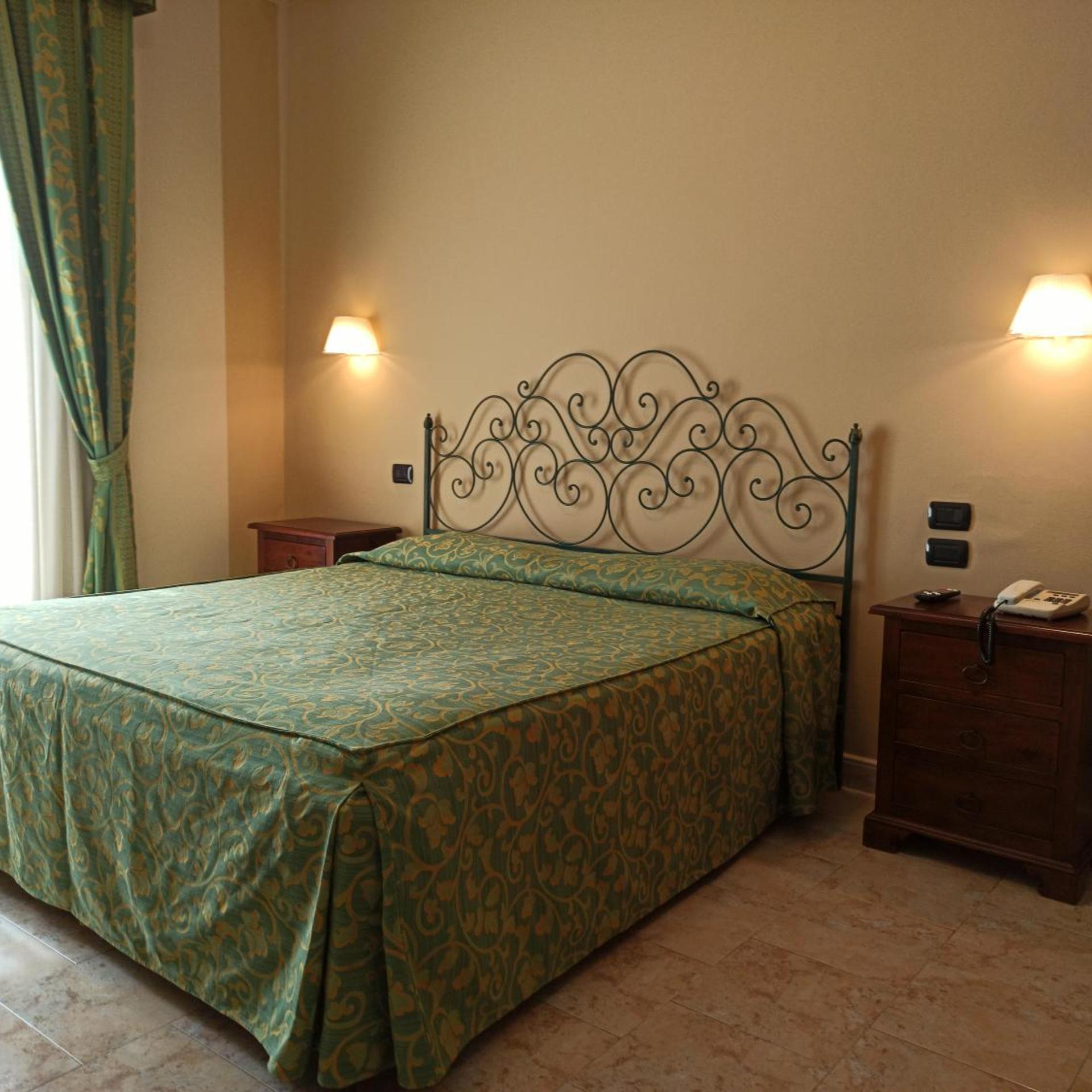 غرفة بسرير مزدوج، Hotel Primavera Dell'etna 2/6