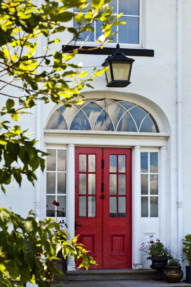 Coed Mawr Hall 1/36